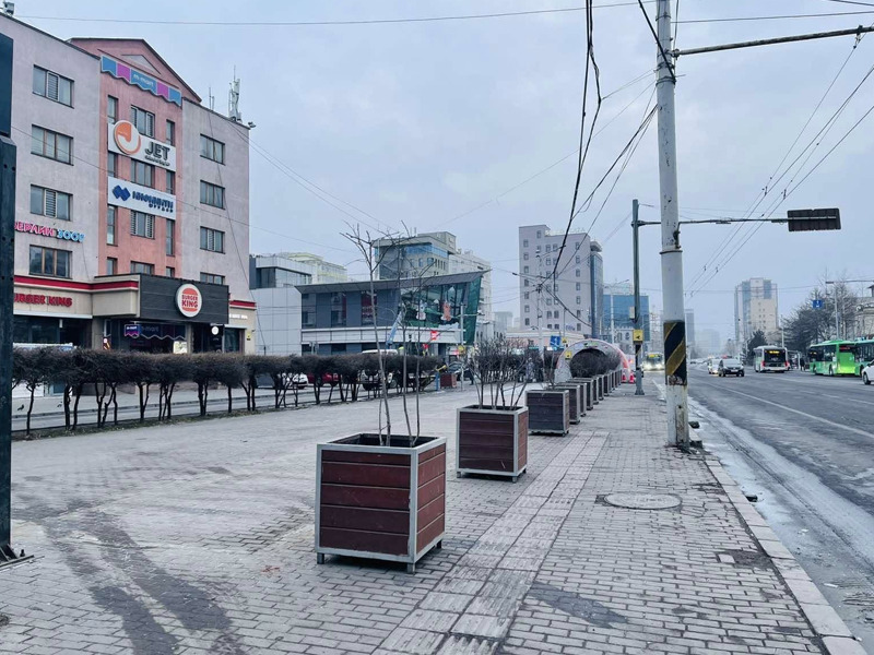 Нийслэлийн төвийн зургаан дүүрэгт 46 байршилд 645 зөвшөөрөлгүй ТҮЦ-ийг нүүлгээд байна